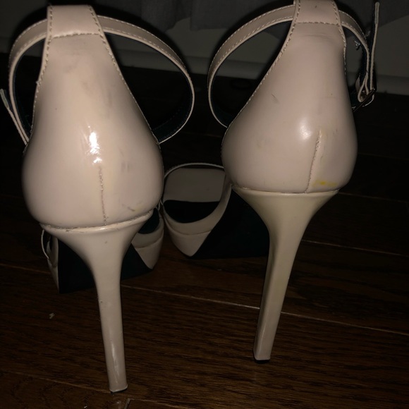 Jeffrey Campbell Heels - Picture 2 of 3